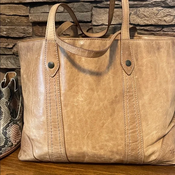 Frye Melissa Shopper Tote Distressed leather Bag -Beige- $358 - Picture 5 of 16